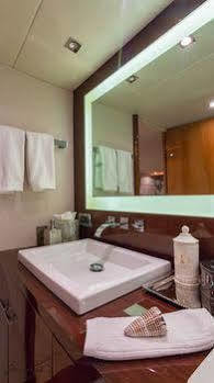 Miami Luxury Yacht Charters Hotel 4*