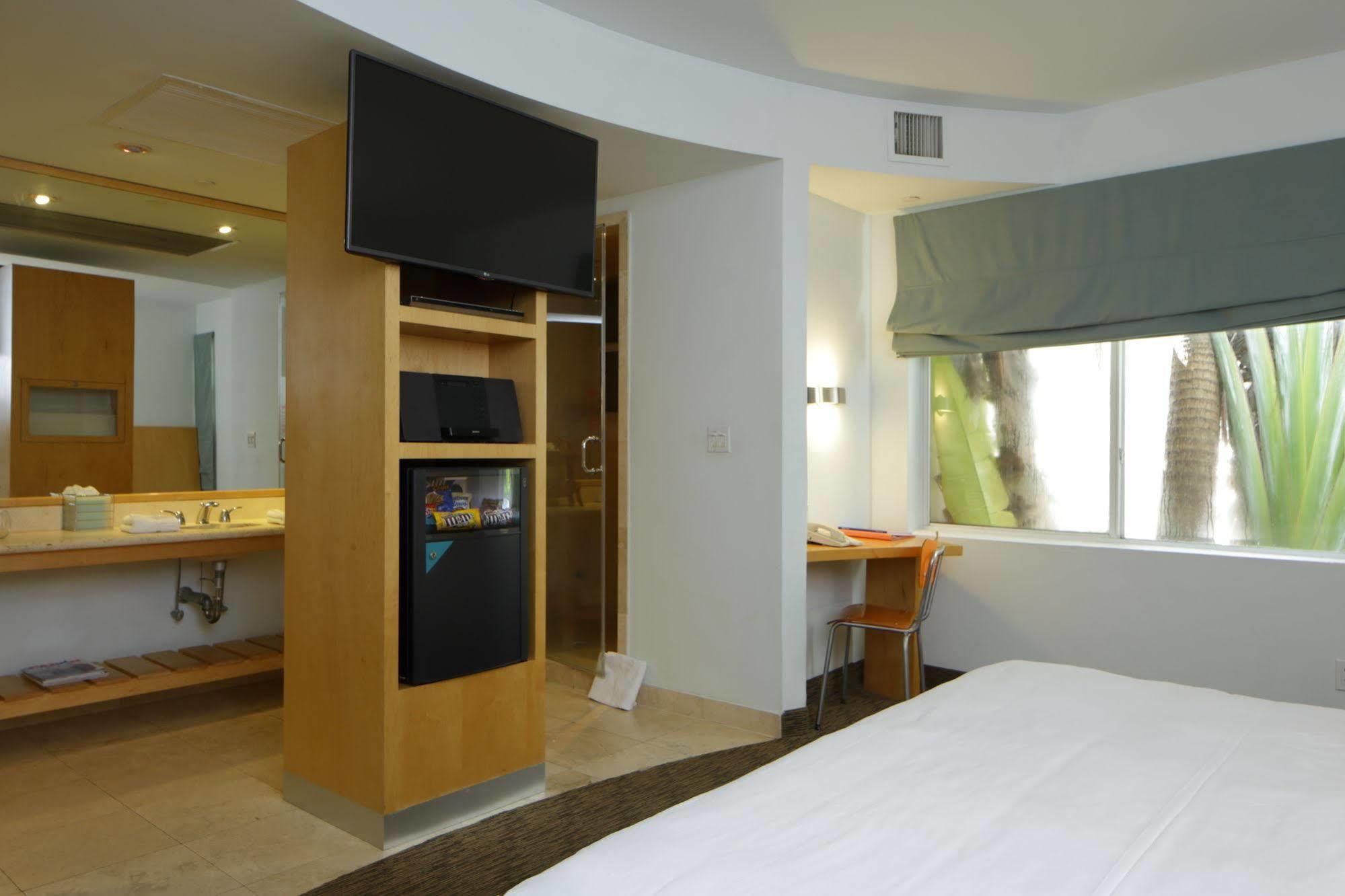 Hotel St Augustine Miami Beach