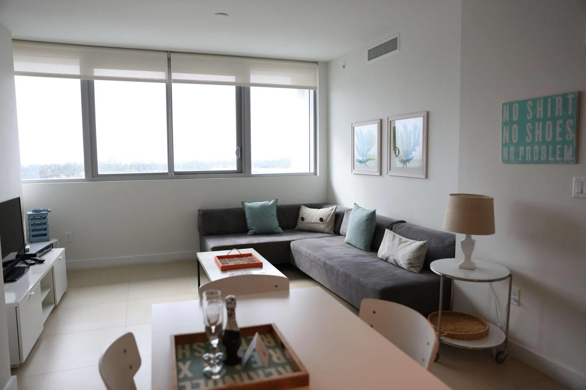 Miami Vacations Corporate - Monte Carlo Apartment Miami Beach