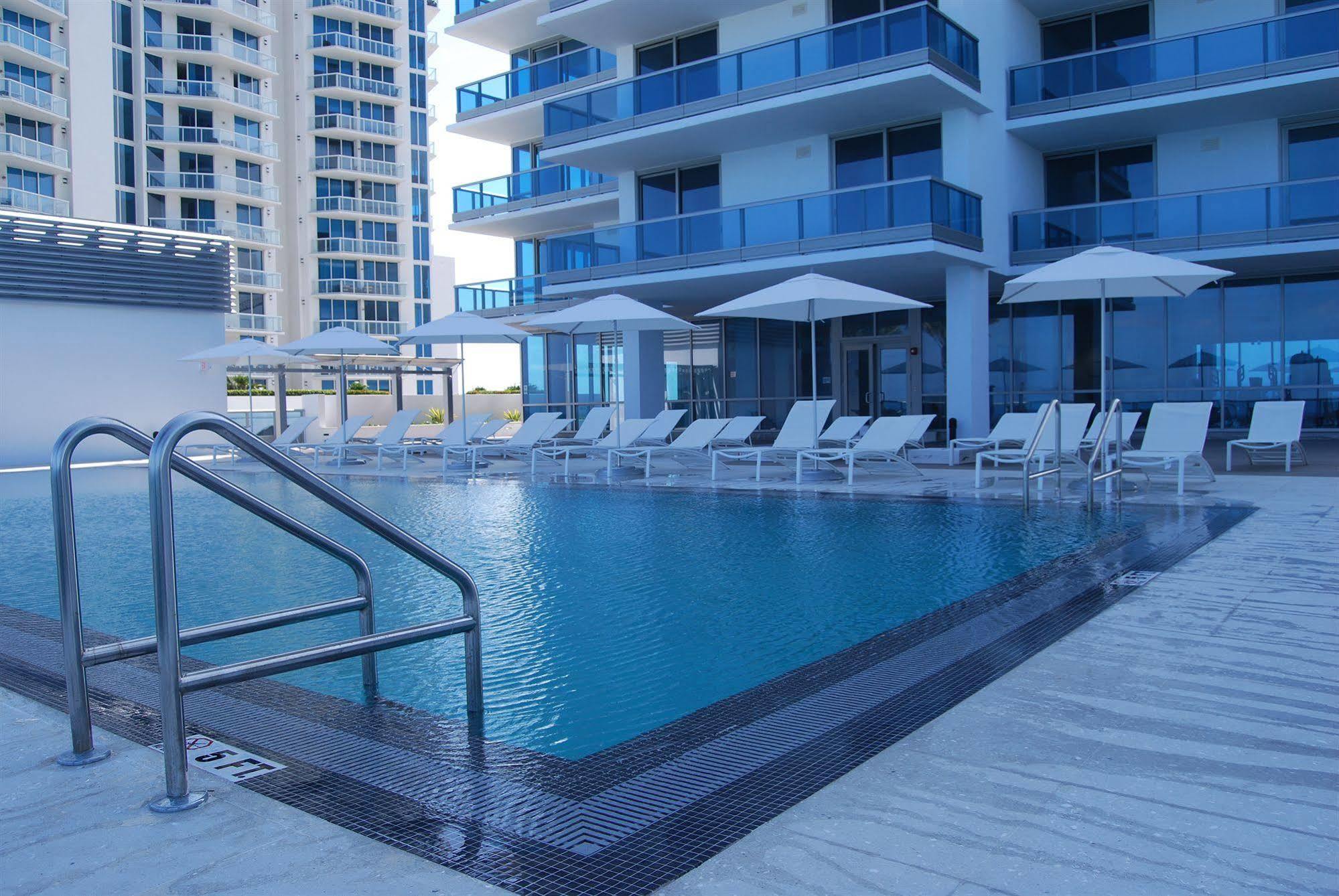 Miami Vacations Corporate - Monte Carlo Apartment Miami Beach