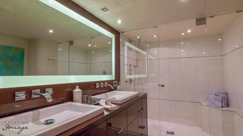 Miami Luxury Yacht Charters Hotel