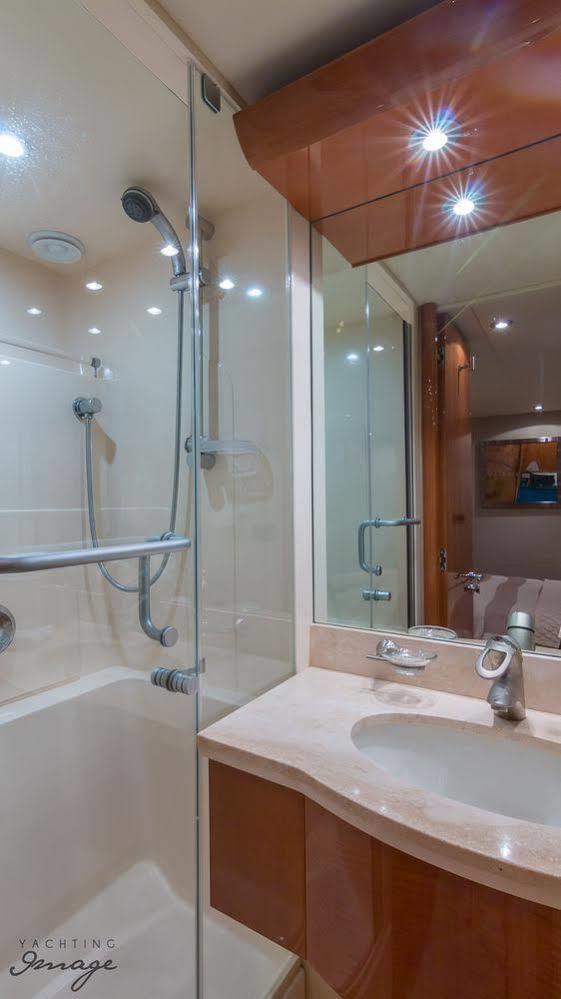 Miami Luxury Yacht Charters Hotel Miami Beach