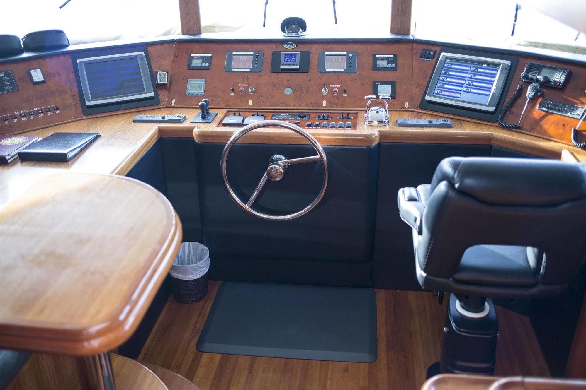 Miami Luxury Yacht Charters Hotel