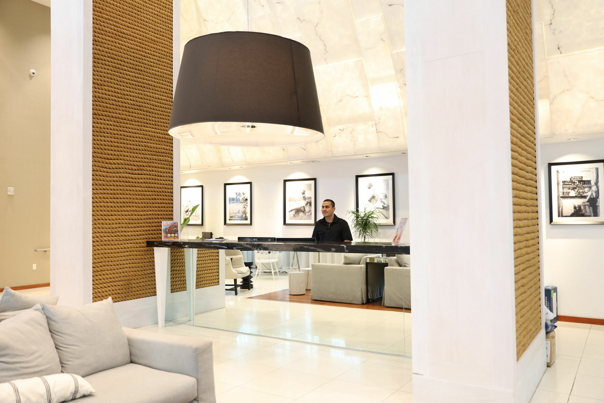 Miami Vacations Corporate - Monte Carlo * Miami Beach