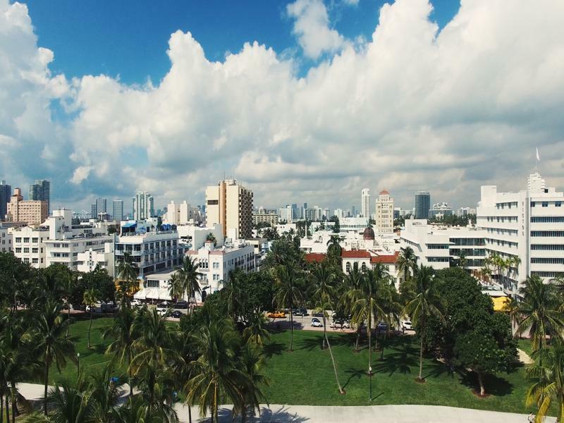 At Congress Ocean Drive Apartment