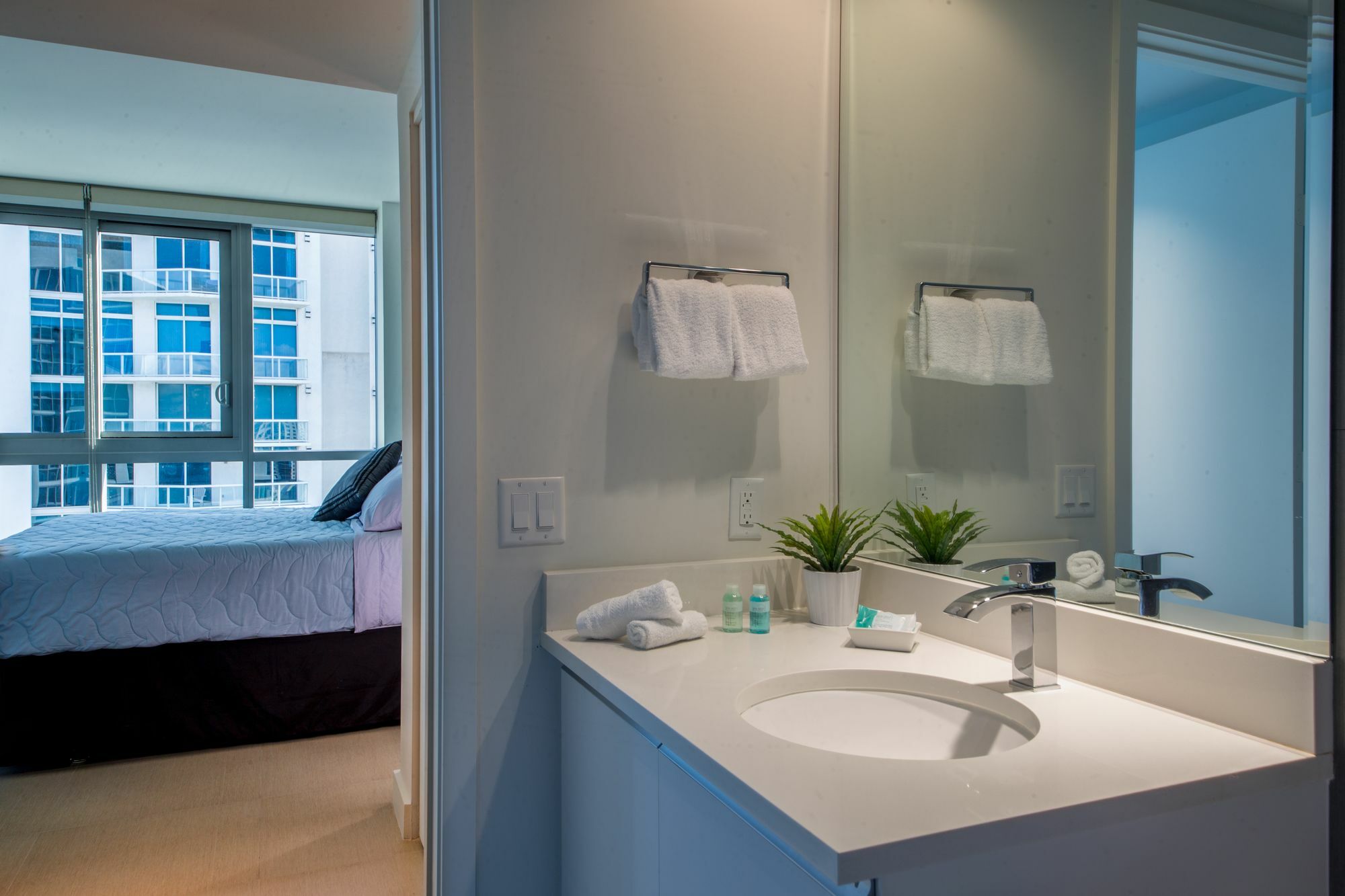 Aparthotel Cote D'azur Ocean Miami 4*