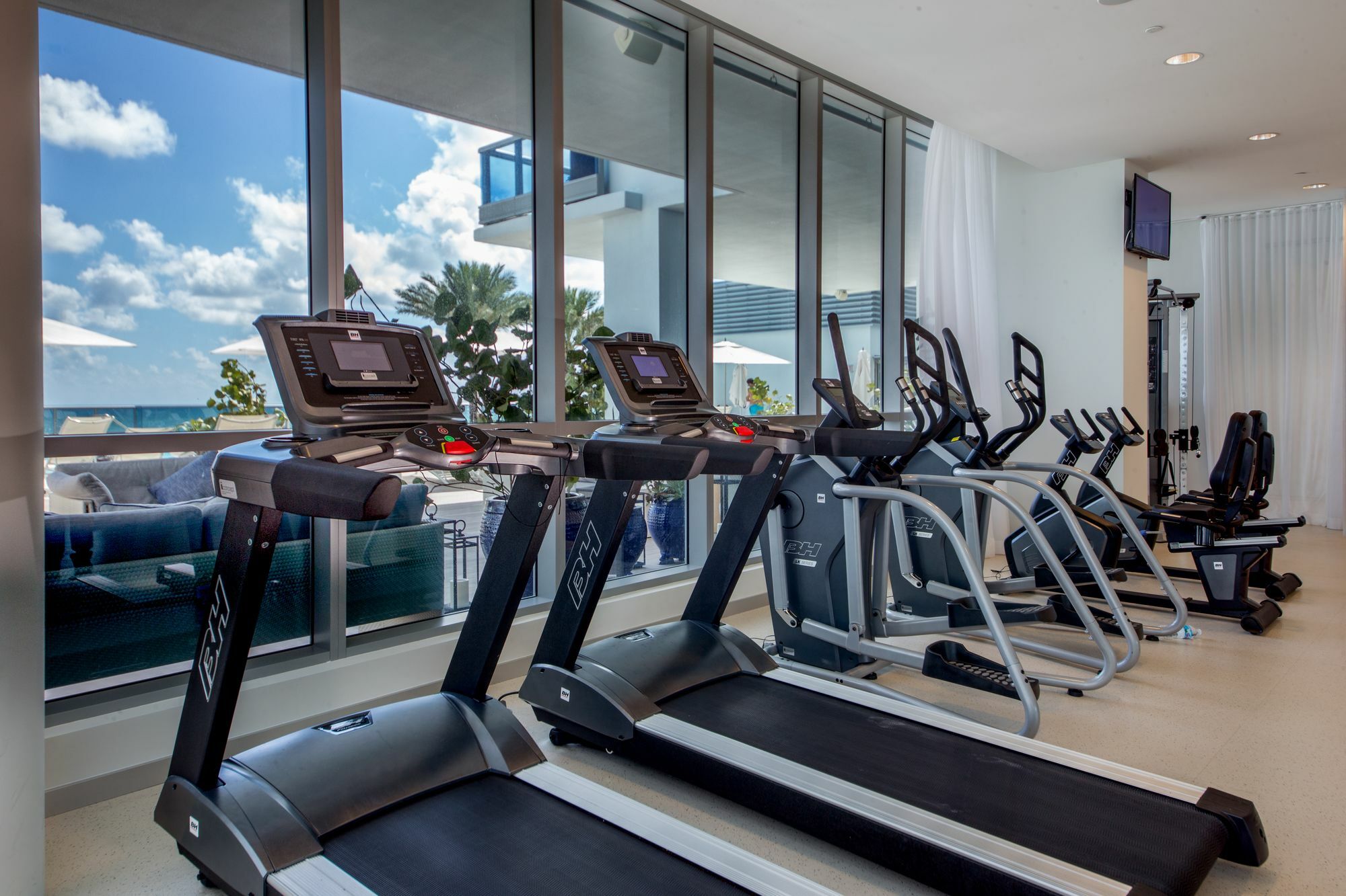 Aparthotel Cote D'azur Ocean Miami 4*