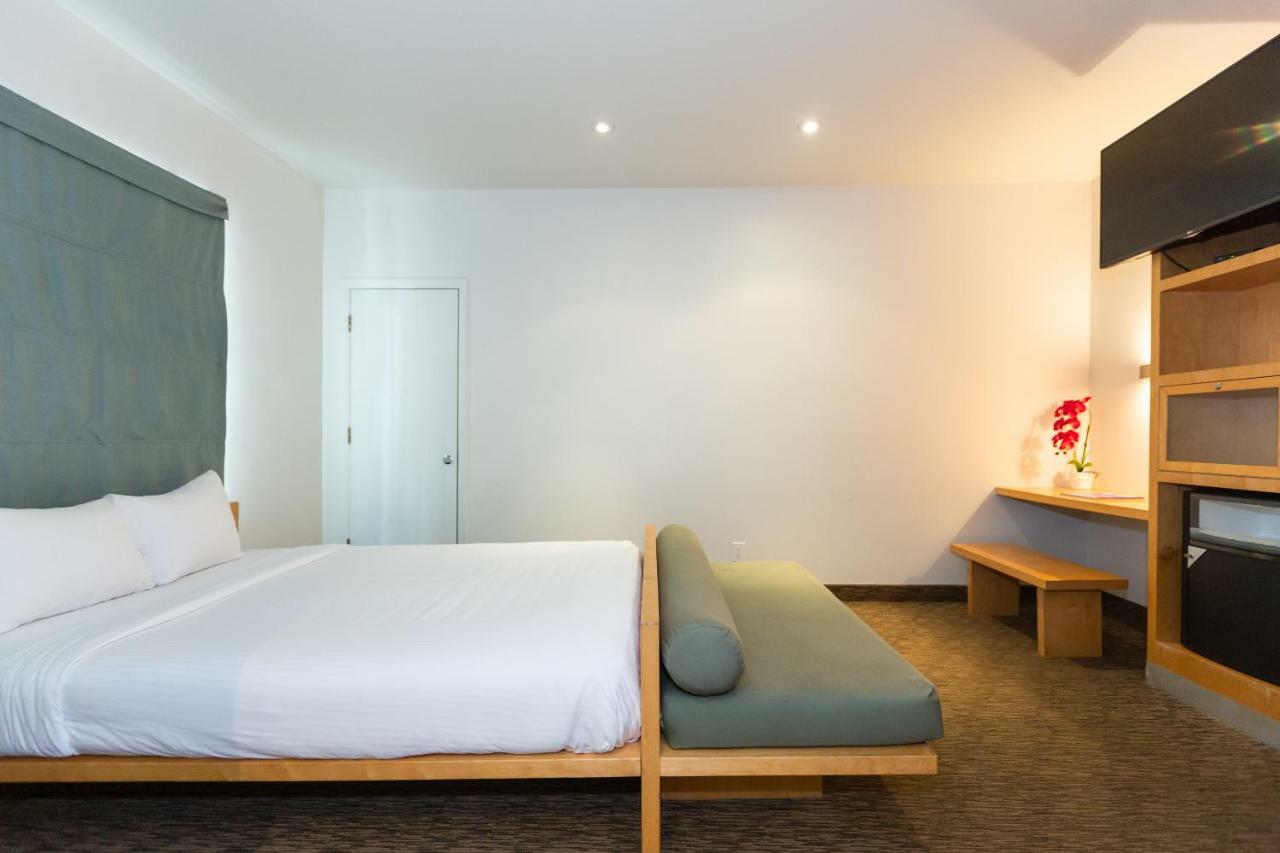 Hotel St Augustine Miami Beach