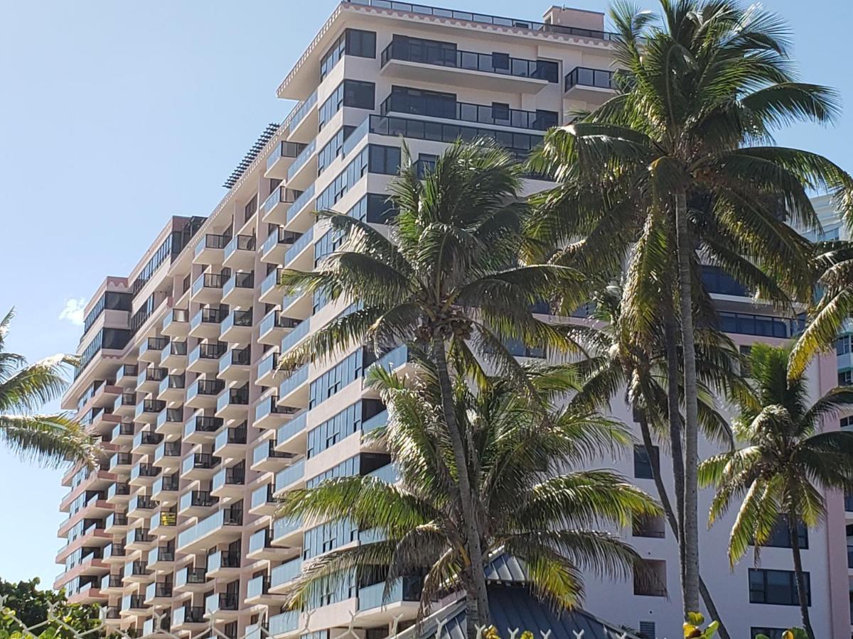 2 Bedroom 2 Bath Beachfront On Miami Millionaire Row Aparthotel