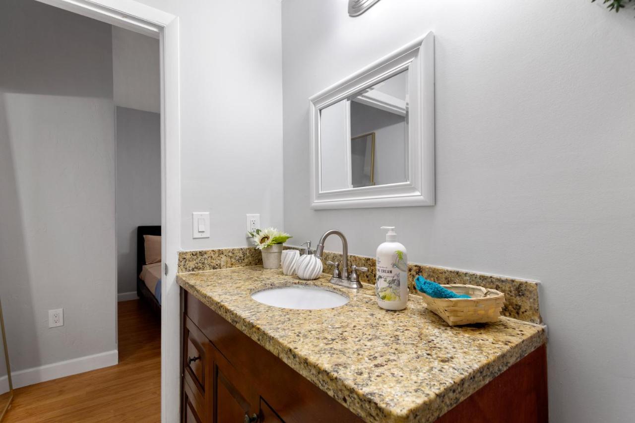 Apartment Ensuite Apt On Collins Ave *