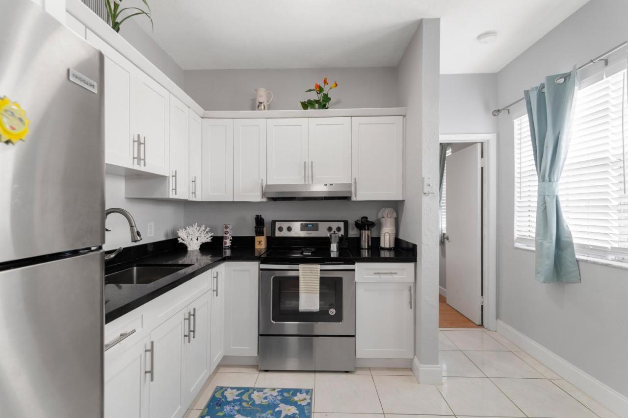 Apartment Ensuite Apt On Collins Ave *