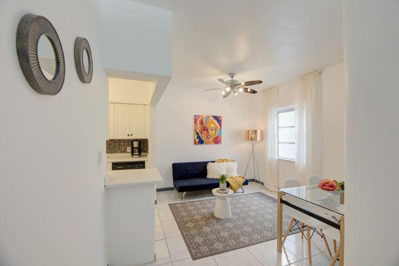 Del Rio Apartment *
