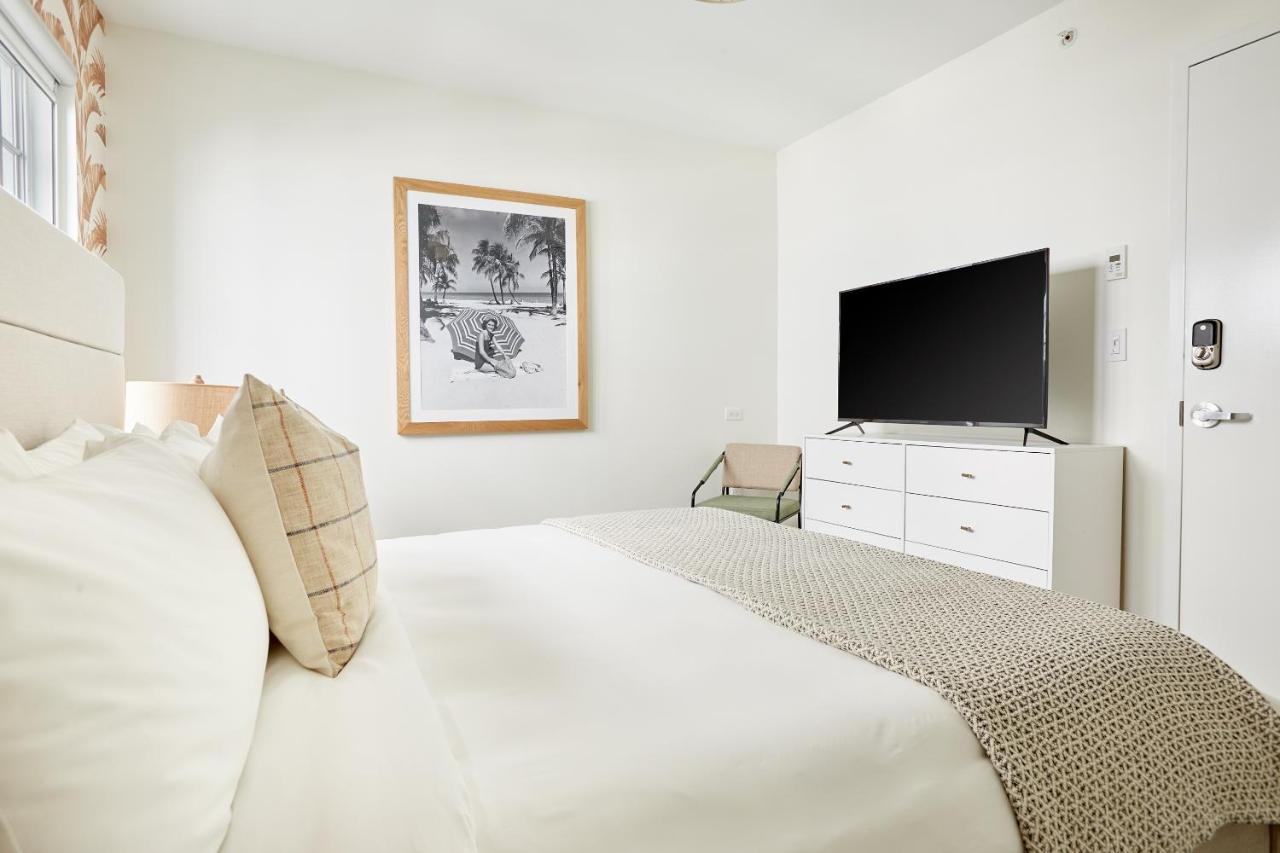 Sonder — Waves Hotel Miami Beach